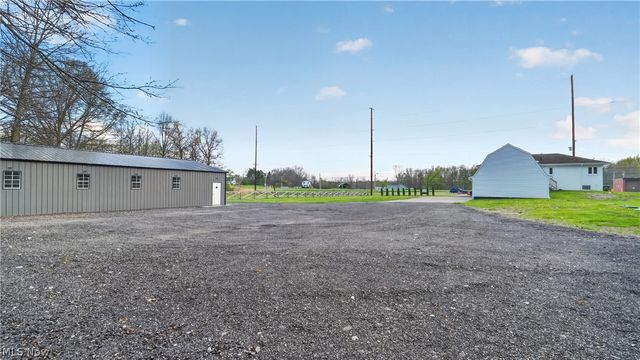 2382 Warren Burton Road, Southington, OH 44470