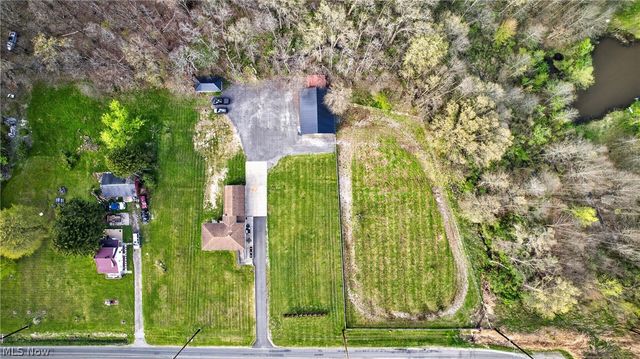 2382 Warren Burton Road, Southington, OH 44470