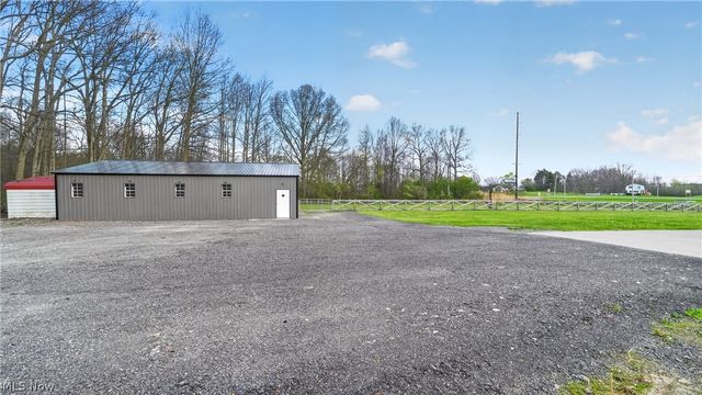2382 Warren Burton Road, Southington, OH 44470