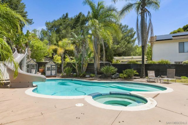 11762 Calle Vivienda, San Diego, CA 92128