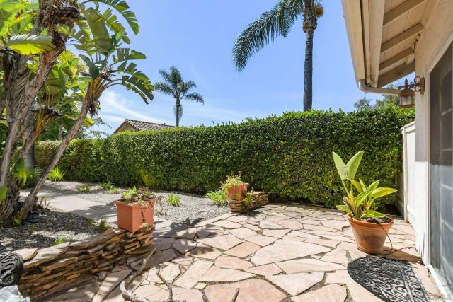11762 Calle Vivienda, San Diego, CA 92128