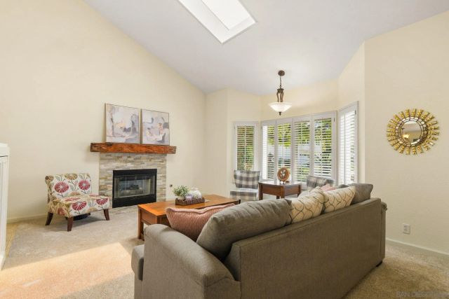11762 Calle Vivienda, San Diego, CA 92128