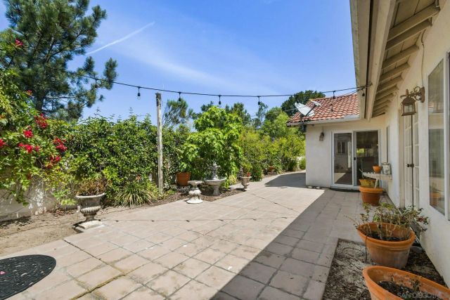 11762 Calle Vivienda, San Diego, CA 92128