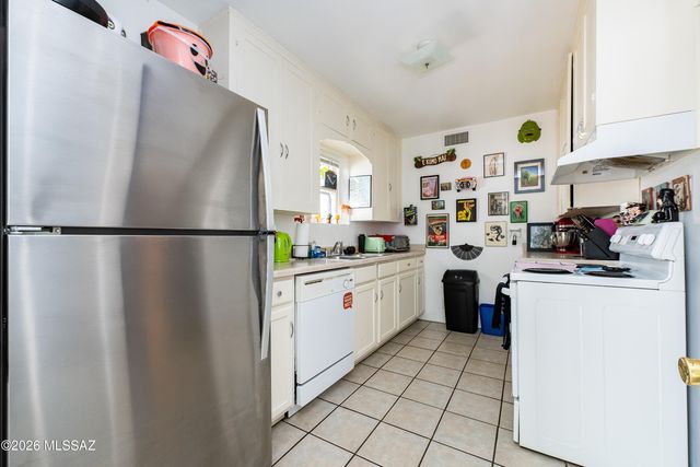 1317 N Dodge Boulevard, Tucson, AZ 85716