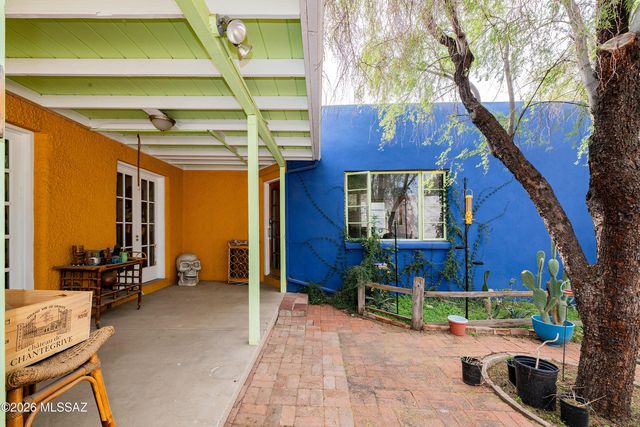 1317 N Dodge Boulevard, Tucson, AZ 85716