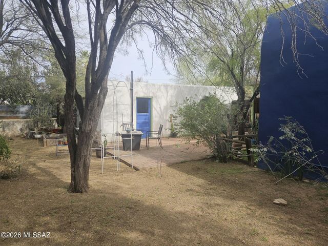 1317 N Dodge Boulevard, Tucson, AZ 85716