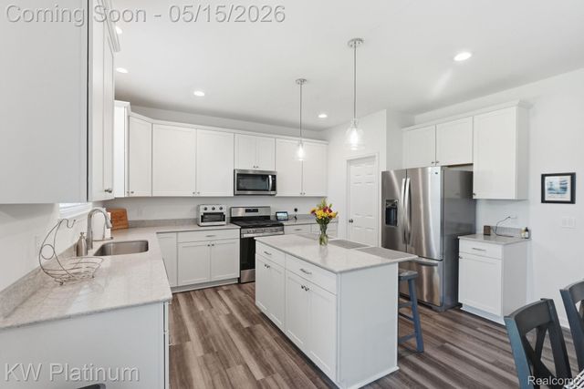51743 Water Mark Drive, Macomb Township, MI 48042