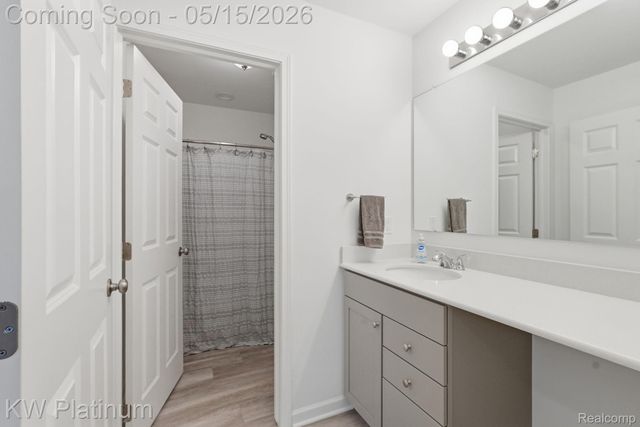 51743 Water Mark Drive, Macomb Township, MI 48042