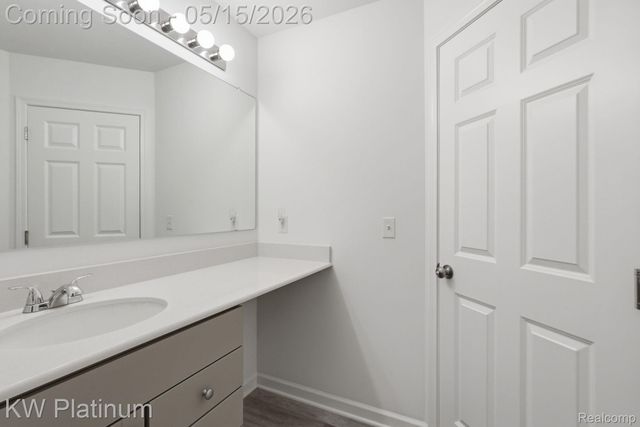 51743 Water Mark Drive, Macomb Township, MI 48042