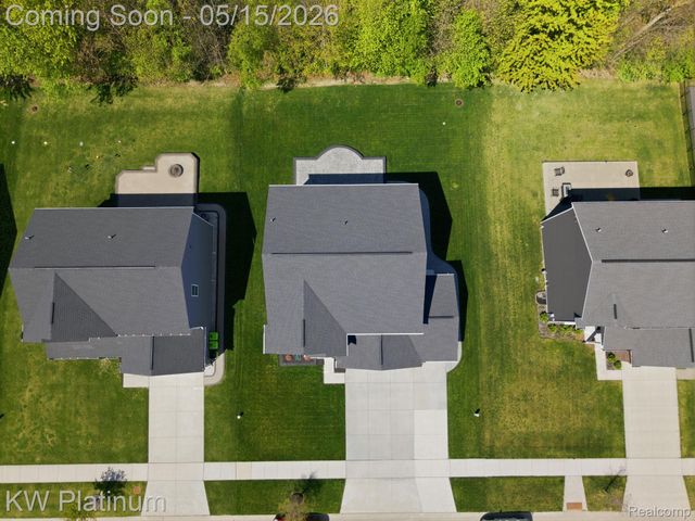 51743 Water Mark Drive, Macomb Township, MI 48042