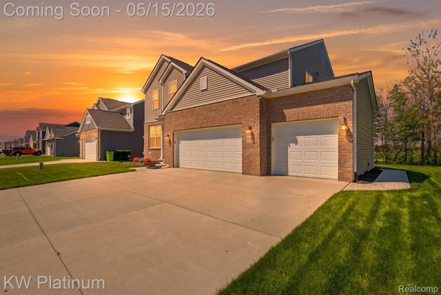 51743 Water Mark Drive, Macomb Township, MI 48042