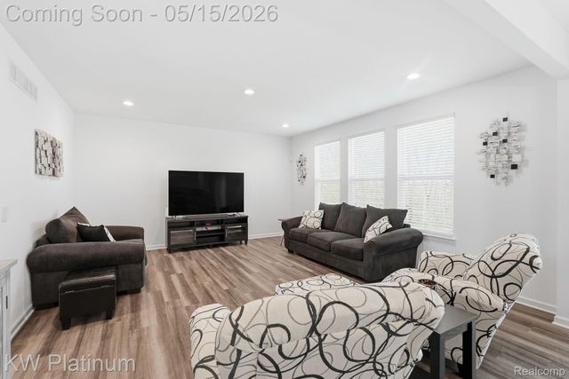 51743 Water Mark Drive, Macomb Township, MI 48042