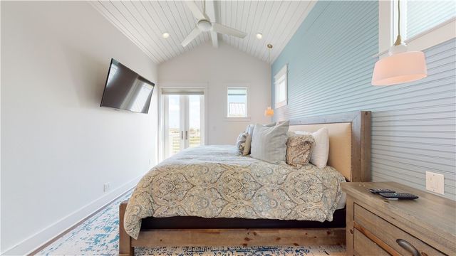 600 Center Square N 1, Port Aransas, TX 78373