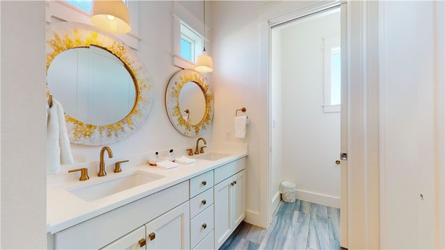 600 Center Square N 1, Port Aransas, TX 78373