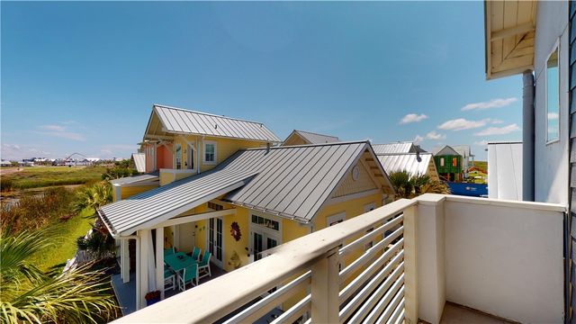 600 Center Square N 1, Port Aransas, TX 78373