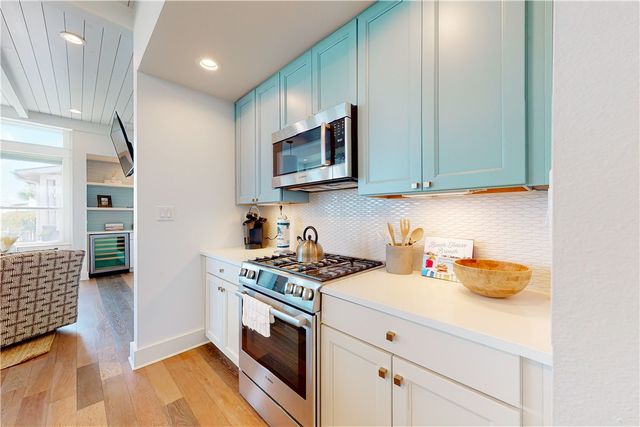 600 Center Square N 1, Port Aransas, TX 78373