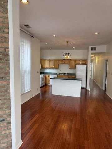 2717 W Congress Parkway 2, Chicago, IL 60612