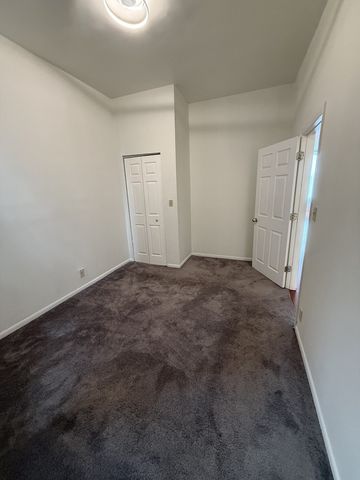 2717 W Congress Parkway 2, Chicago, IL 60612