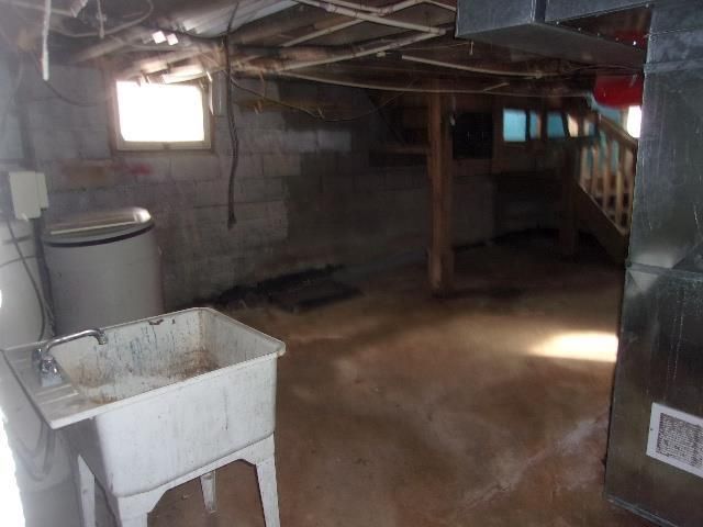 N1051 HIGHWAY M35, Menomonie, MI 49858