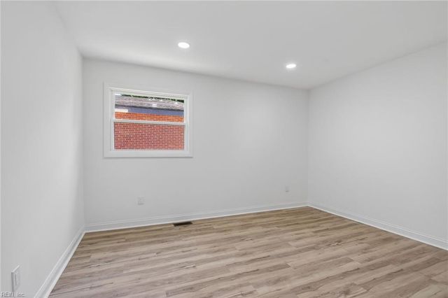 3733 Virginius DR, Virginia Beach, VA 23452