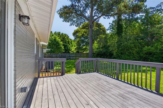 3733 Virginius DR, Virginia Beach, VA 23452