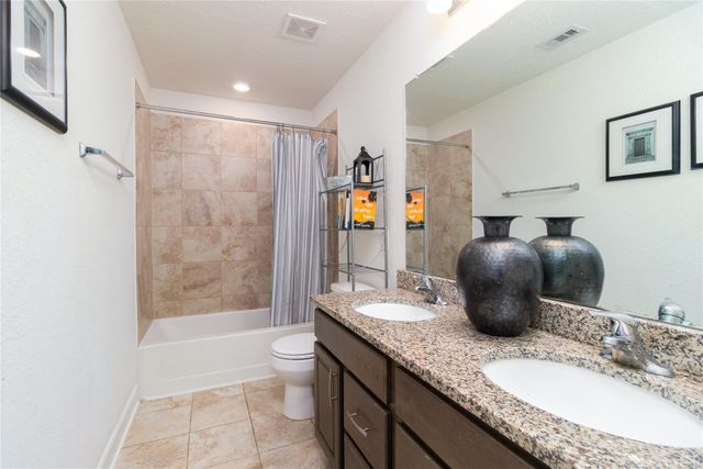 15706 Easton Gate Lane, Houston, TX 77044