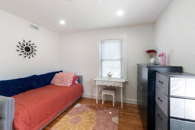 16 Thayer Street, Worcester, MA 01603