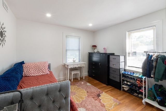 16 Thayer Street, Worcester, MA 01603