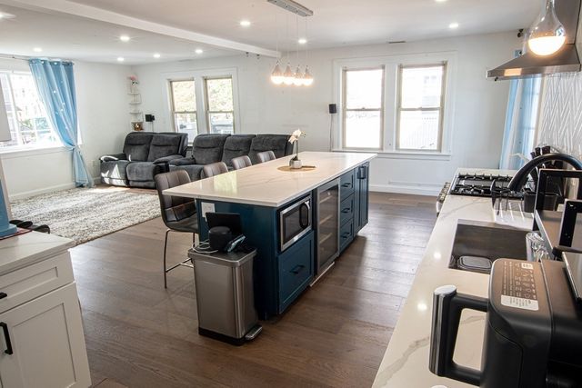 16 Thayer Street, Worcester, MA 01603