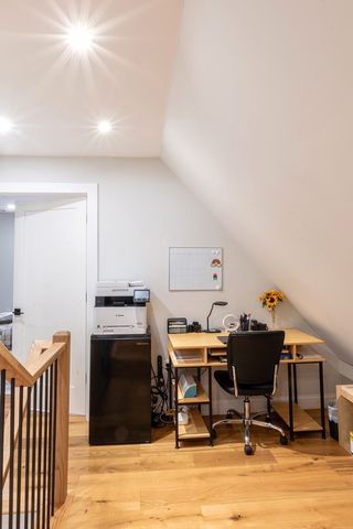16 Thayer Street, Worcester, MA 01603