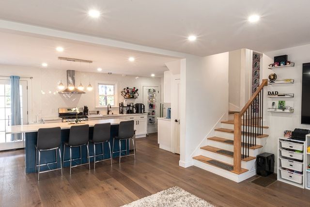 16 Thayer Street, Worcester, MA 01603
