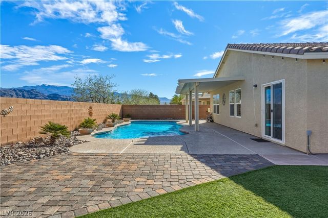 3940 East Gunnison Avenue, Pahrump, NV 89061