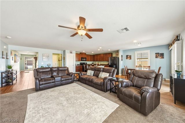 3940 East Gunnison Avenue, Pahrump, NV 89061