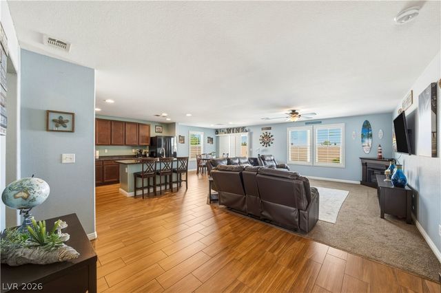 3940 East Gunnison Avenue, Pahrump, NV 89061