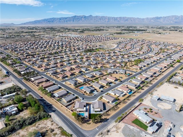 3940 East Gunnison Avenue, Pahrump, NV 89061