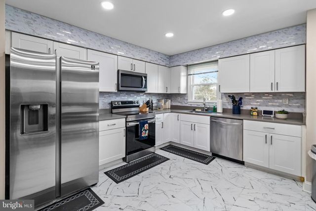 11600 PISCATAWAY RD, Clinton, MD 20735