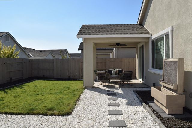 2064 Longmire Loop, Roseville, CA 95747