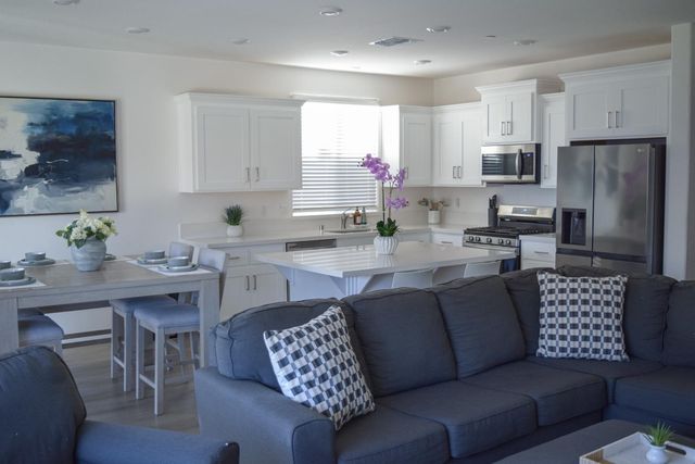 2064 Longmire Loop, Roseville, CA 95747