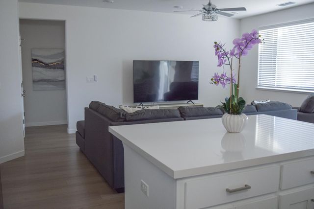 2064 Longmire Loop, Roseville, CA 95747