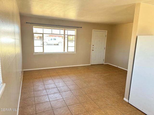 5732 ARROWHEAD Drive, El Paso, TX 79924
