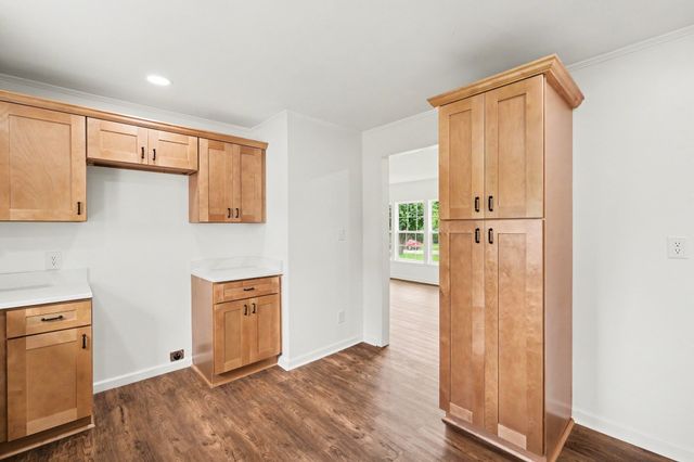 206 Bragg Cir, Tullahoma, TN 37388