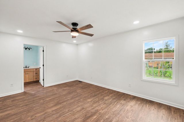 206 Bragg Cir, Tullahoma, TN 37388