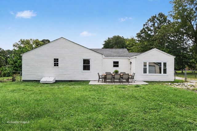 206 Bragg Cir, Tullahoma, TN 37388