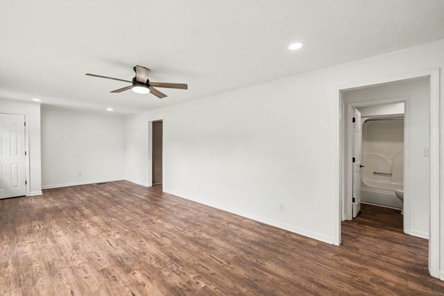 206 Bragg Cir, Tullahoma, TN 37388