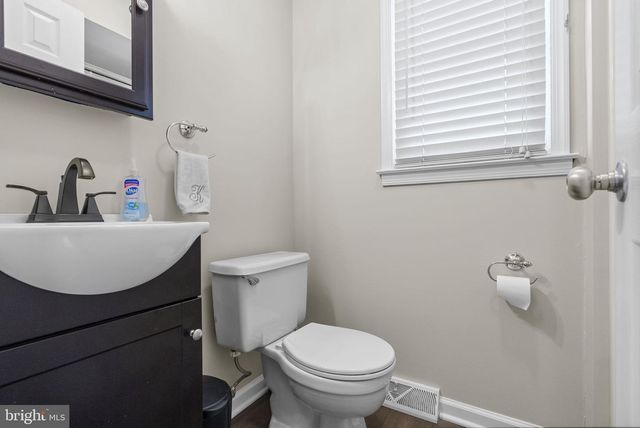 94 GROVEVILLE RD, Trenton, NJ 08620