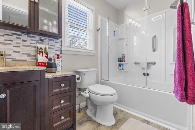 94 GROVEVILLE RD, Trenton, NJ 08620