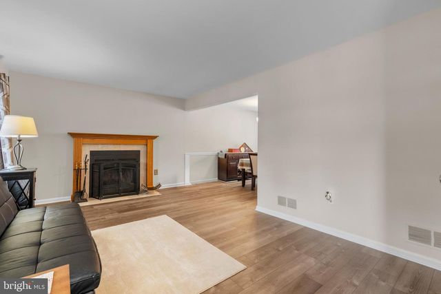 94 GROVEVILLE RD, Trenton, NJ 08620