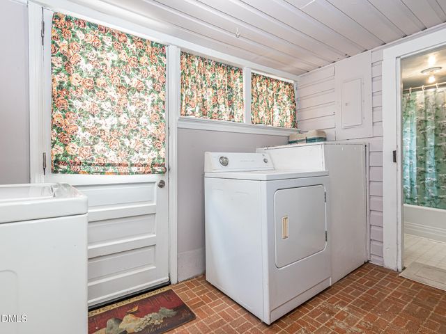 5317 Pine Drive, Raleigh, NC 27606
