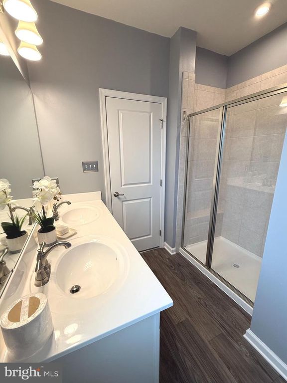 Image 19 of property listing at 3111 POTTERS HILL RD, Hanover, MD 21076