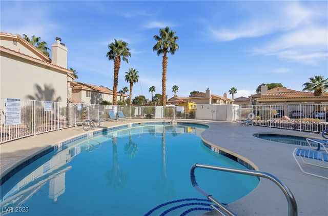 945 Falconhead Lane 201, Las Vegas, NV 89128